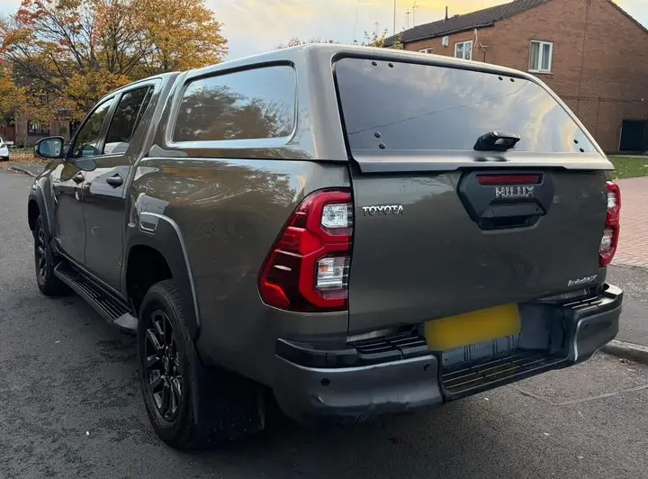 Toyota Hilux 2023 photo 5