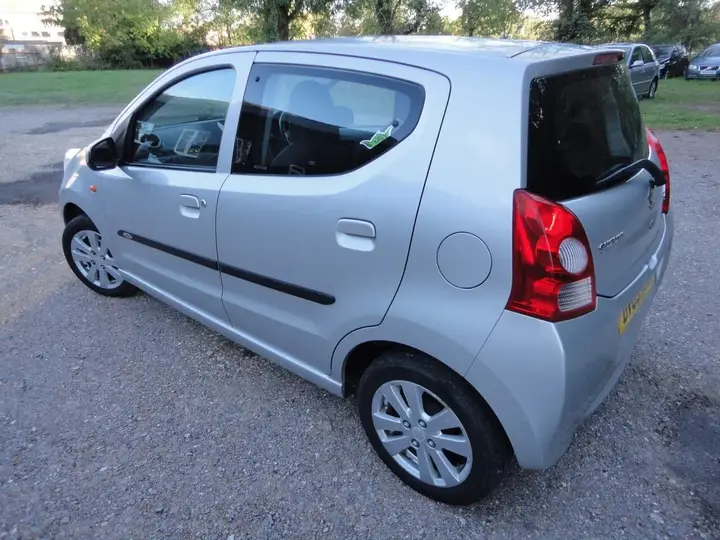 Suzuki Alto 2009 photo 3