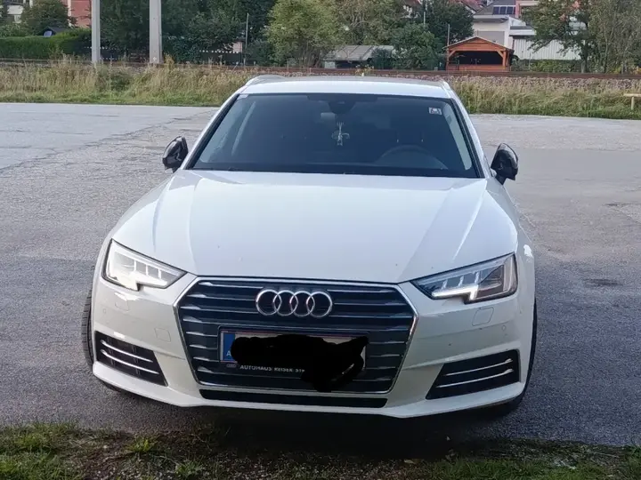 Audi A4 2016 photo 2
