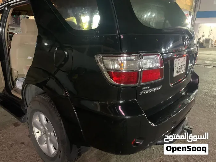 Toyota Fortuner 2011 photo 4