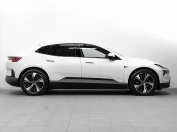 Polestar 4 2025 photo 3