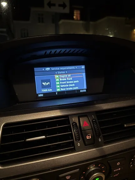 BMW 520I
