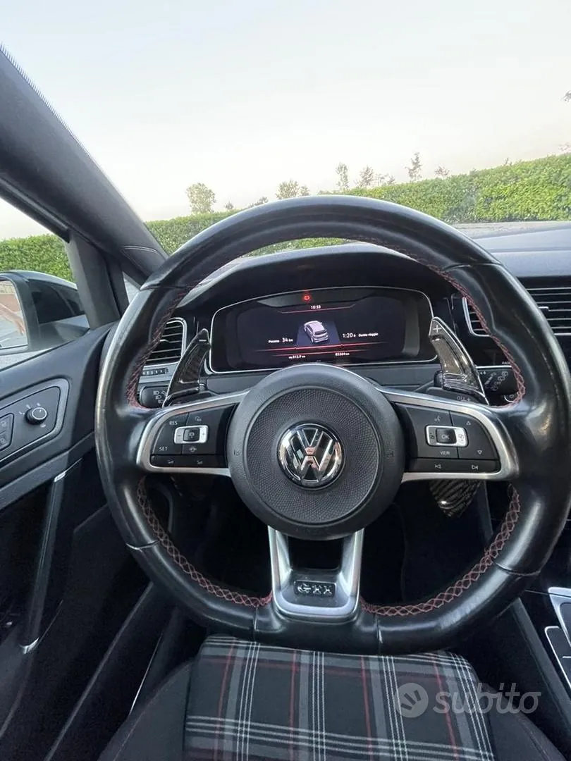 Volkswagen Golf Gti 2024 photo 3