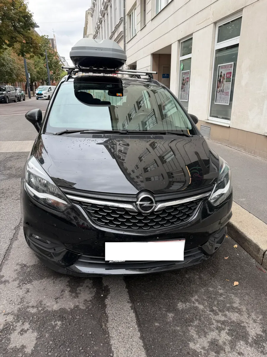 Opel Zafira Tourer 2017 photo 3