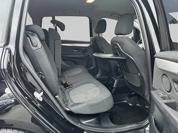 BMW 218D 2019 photo 5