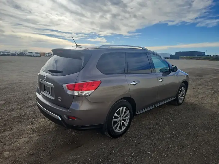 Nissan Pathfinder 2014 photo 3