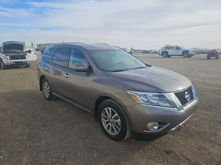 Nissan Pathfinder 2014 photo 4