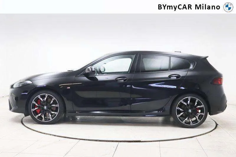 BMW 118 D 2025 photo 3