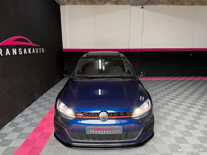 Volkswagen Golf 2017 photo 2