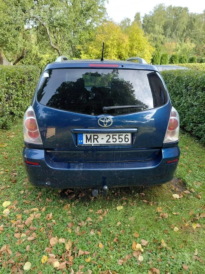 Toyota Corolla Verso 2005 photo 4