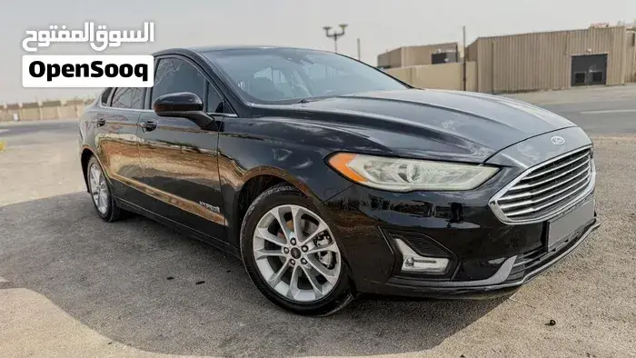 Ford Fusion 2019 photo 2