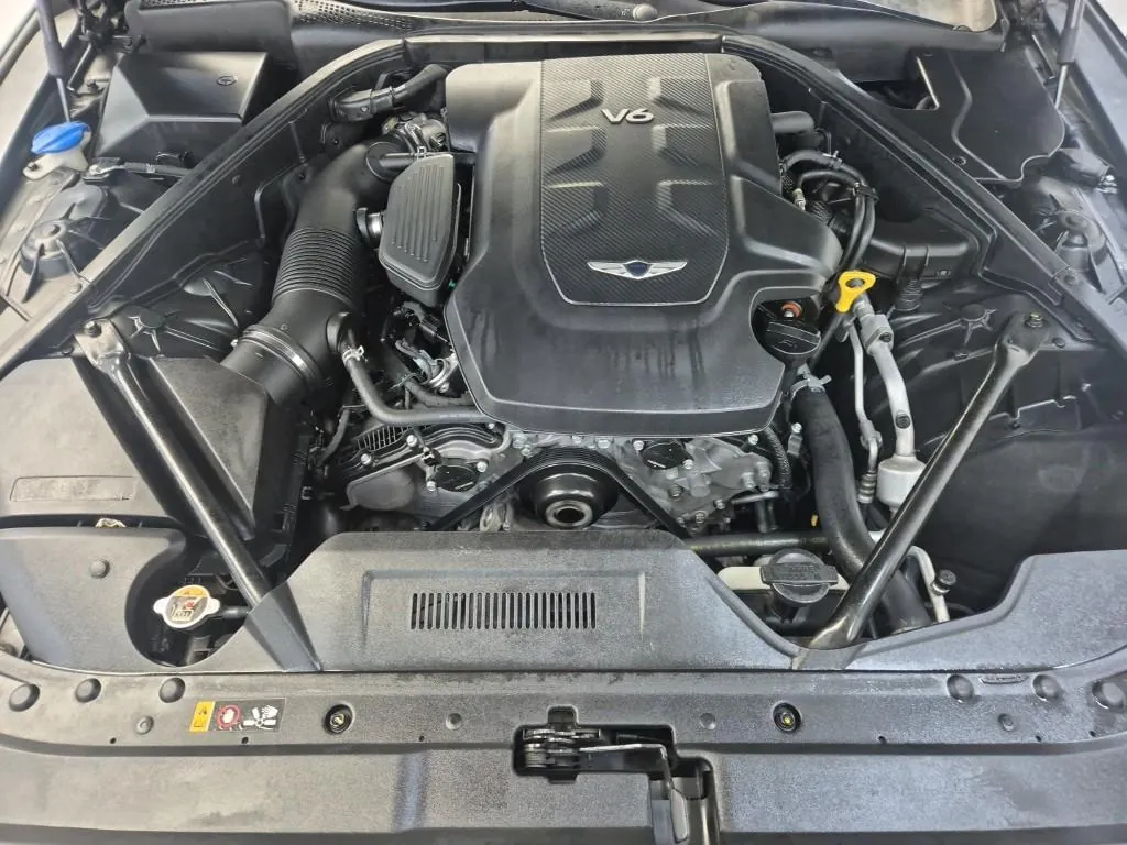 Genesis G80 2017 photo 5