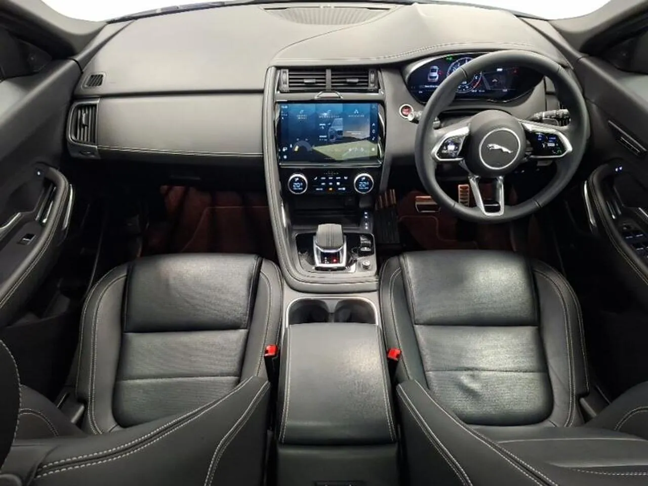 Jaguar E-Pace 2023 photo 3
