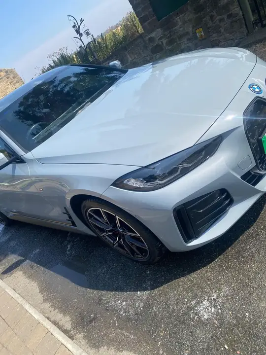 BMW I4 2022 photo 5