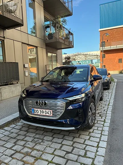Audi Q4 E-Tron 2022 photo 2