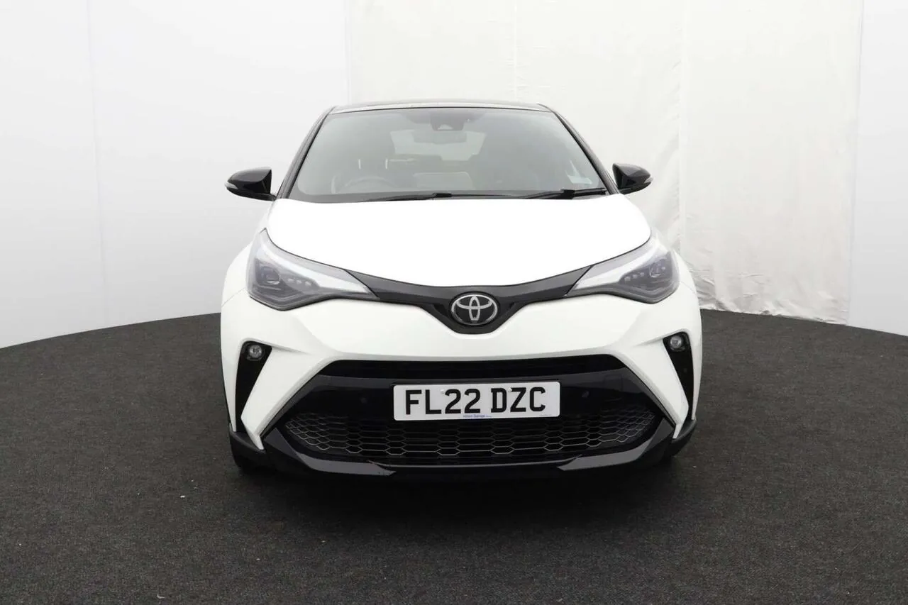 Toyota C-Hr 2022 photo 2