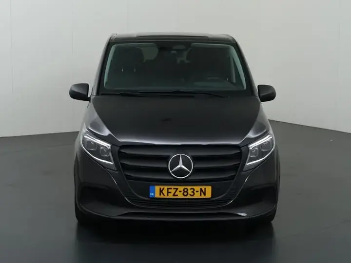 Mercedes-Benz Vito Tourer 2024 photo 3