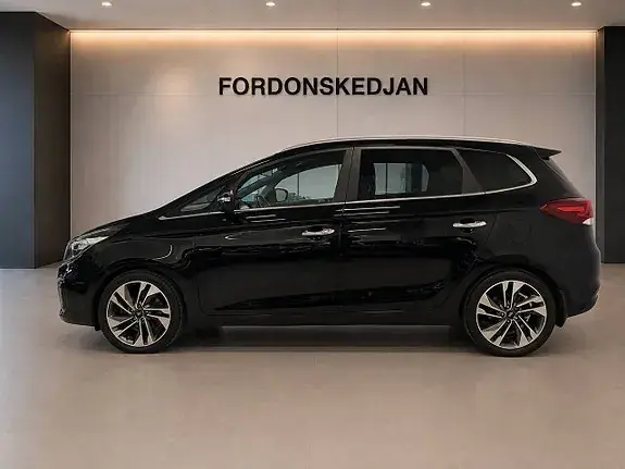 Kia Carens 2017 photo 4
