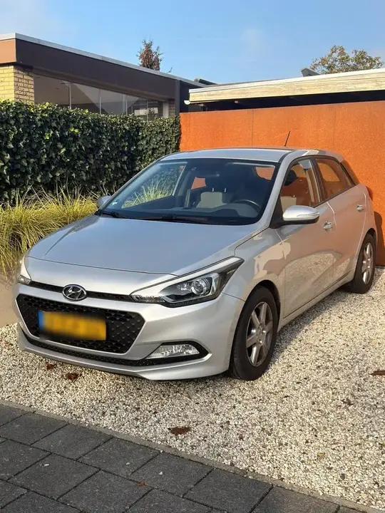 Hyundai I20