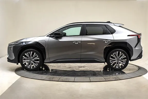 Subaru Solterra 2026 photo 2