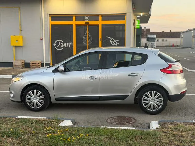Renault Megane 2011 photo 5