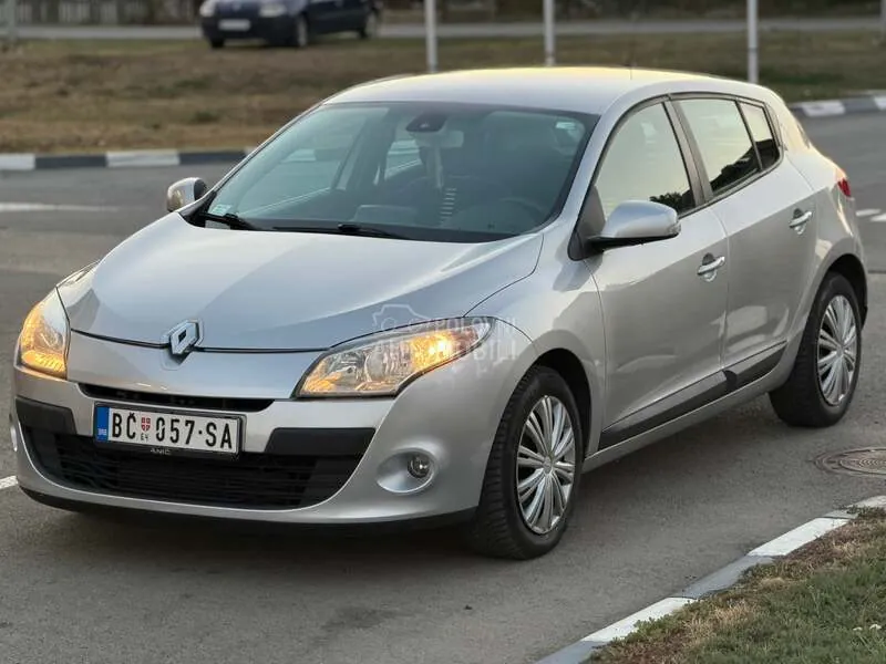 Renault Megane 2011 photo 4