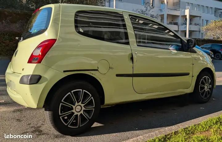 Renault Twingo 2009 photo 2