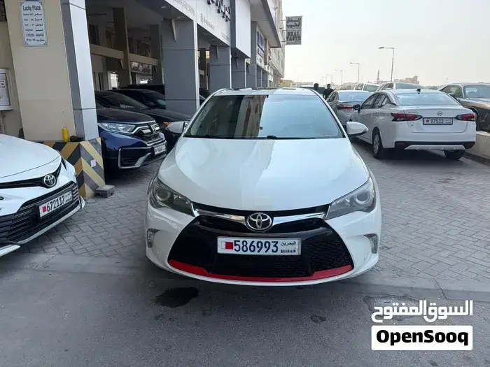 Toyota Camry 2017 photo 2