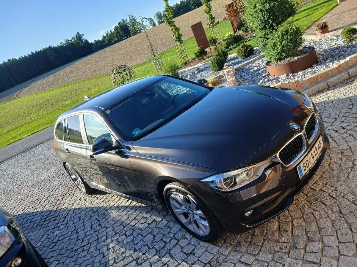 BMW 3 Series 2017 photo 2