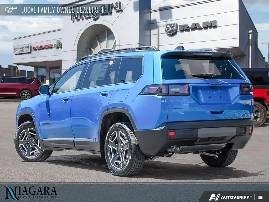 Jeep Cherokee 2026 photo 4