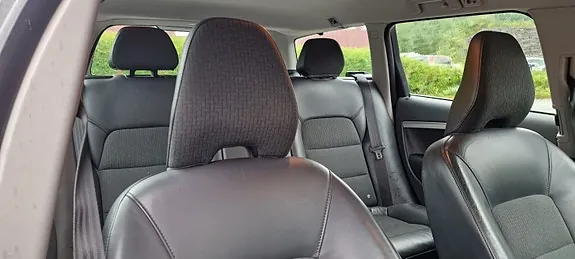 Volvo V70 2012 photo 5