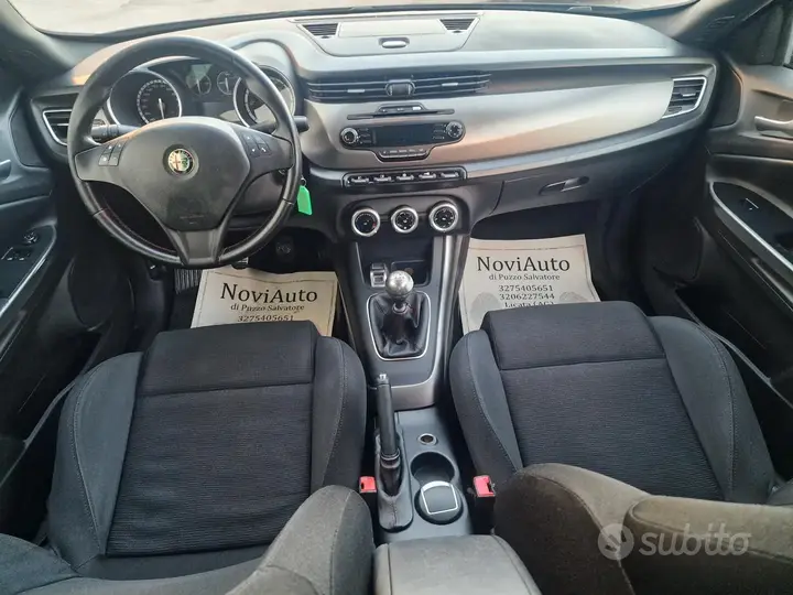 Alfa Romeo Giulietta 2013 photo 3