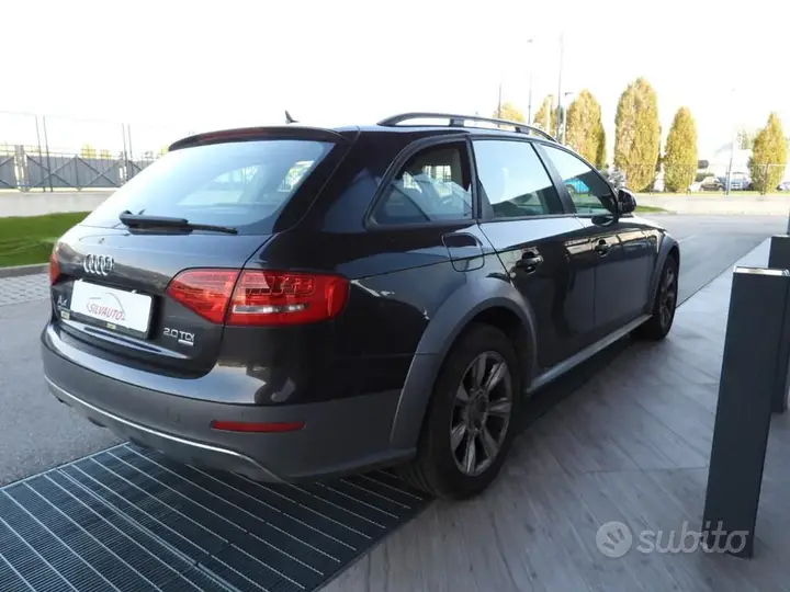 Audi A4 Allroad 2010 photo 5