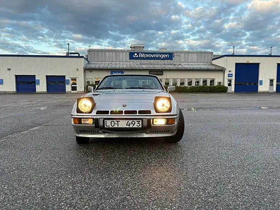 Porsche 924