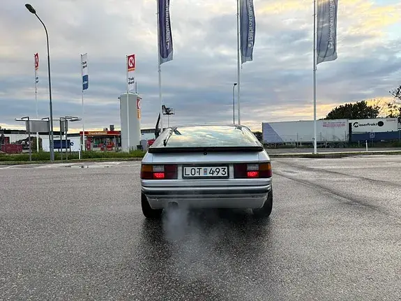 Porsche 924 1979 photo 3