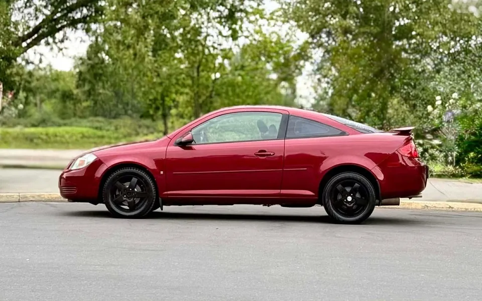 Pontiac G5 2009 photo 5