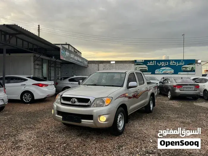 Toyota Hilux 2010 photo 2