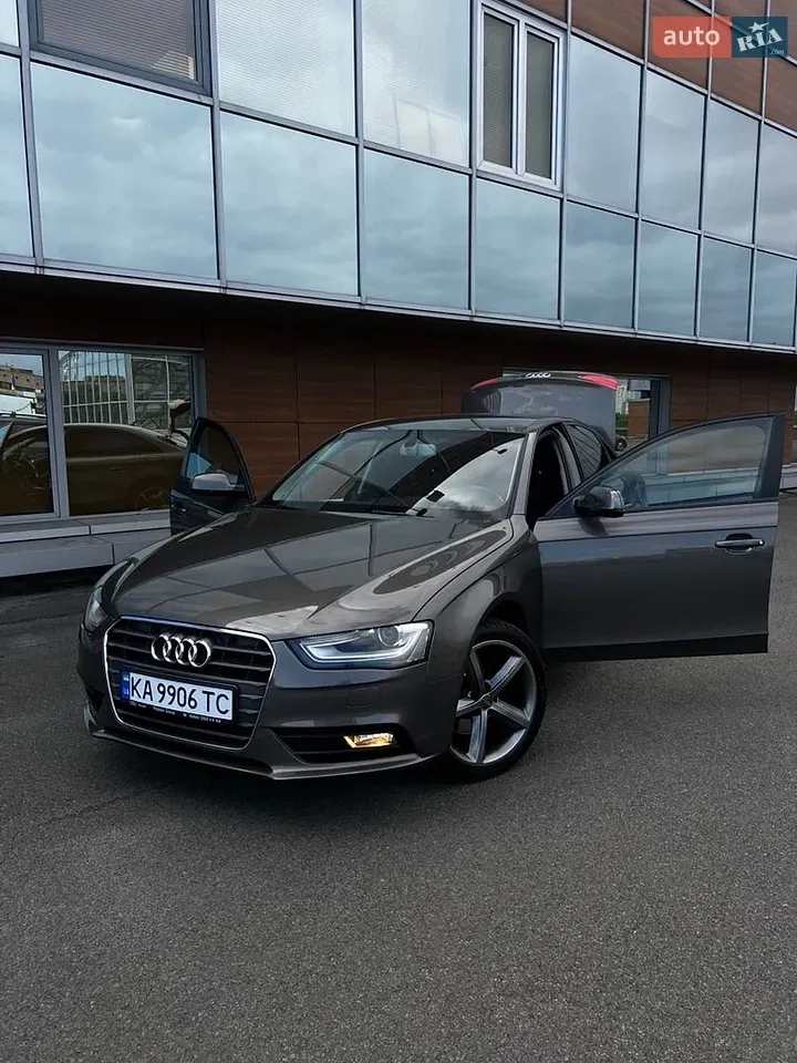 Audi A4 2012 photo 5