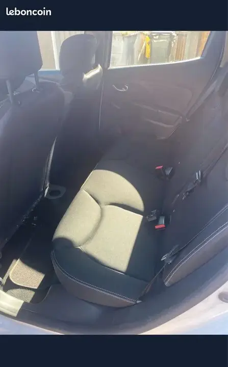 Renault Clio 2015 photo 3