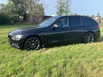 BMW 318I 2017 photo 2