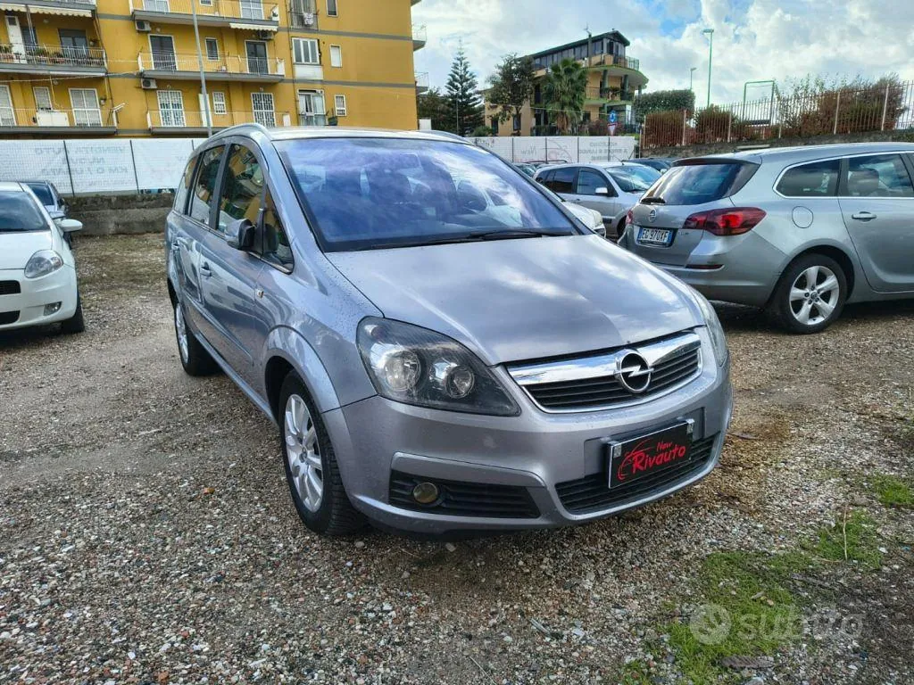 Opel Zafira 2008 photo 2