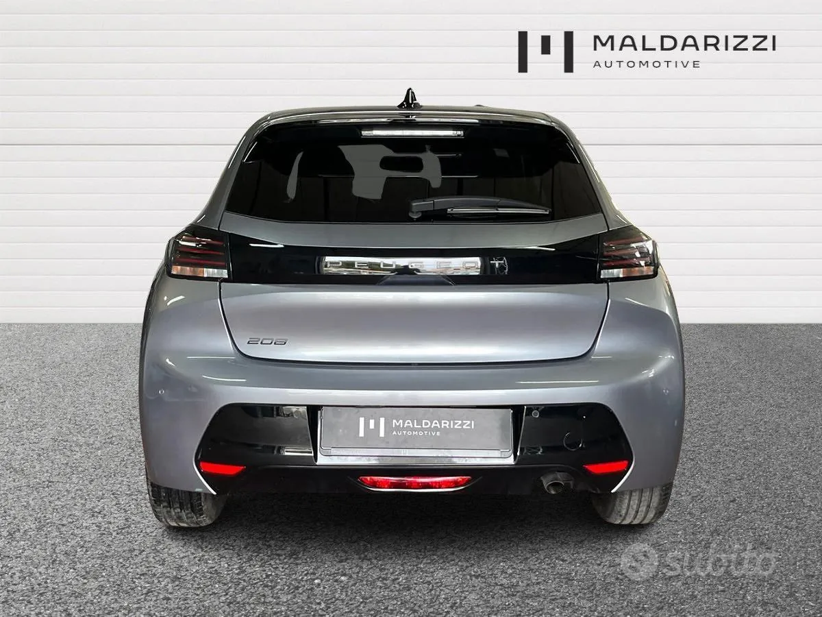 Peugeot 208 2025 photo 3