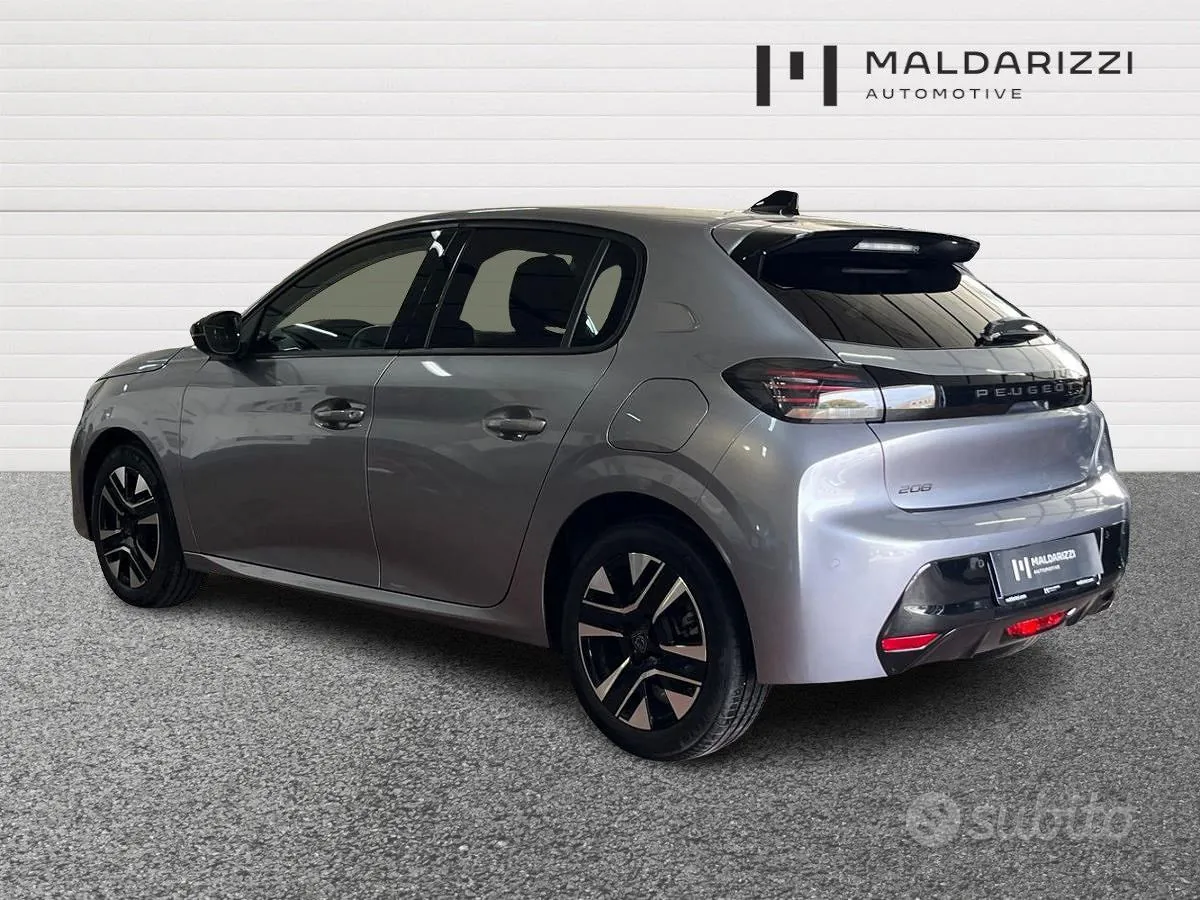 Peugeot 208 2025 photo 4