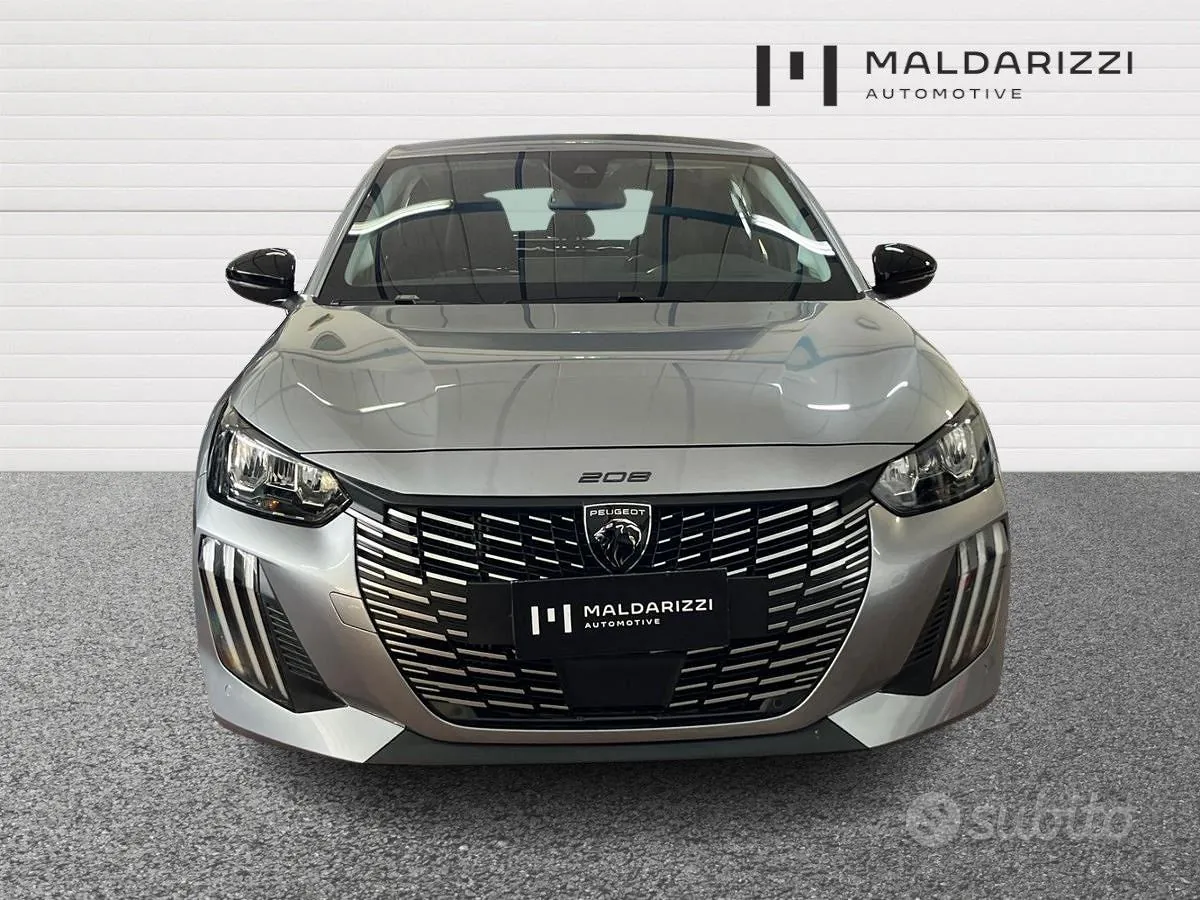 Peugeot 208 2025 photo 2