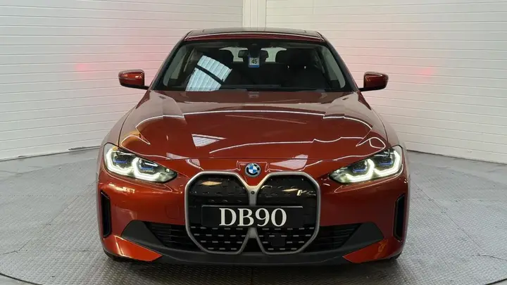 BMW I4 2022 photo 4
