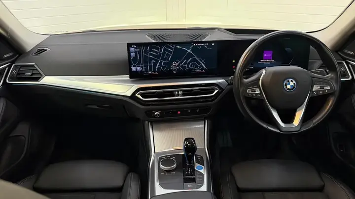 BMW I4 2022 photo 2