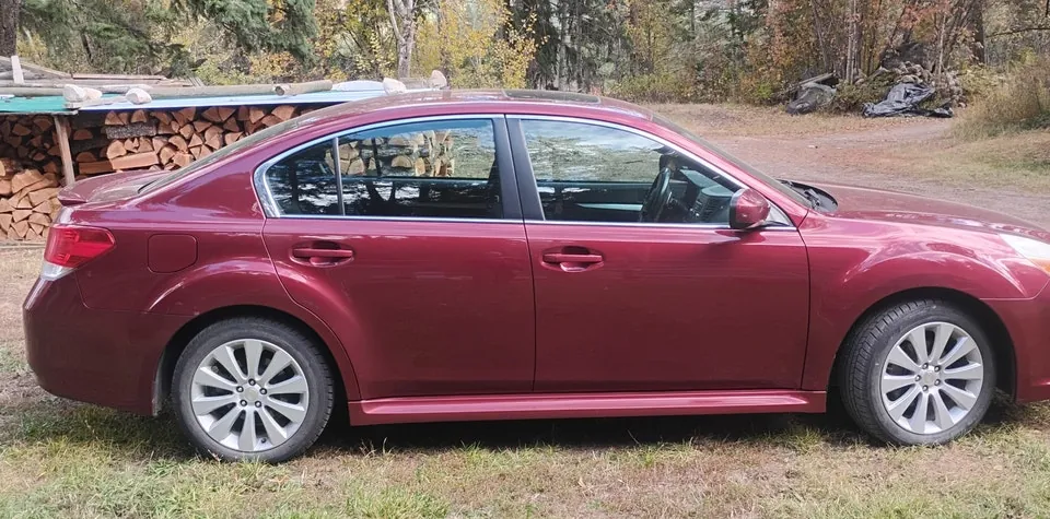 Subaru Legacy 2010 photo 4