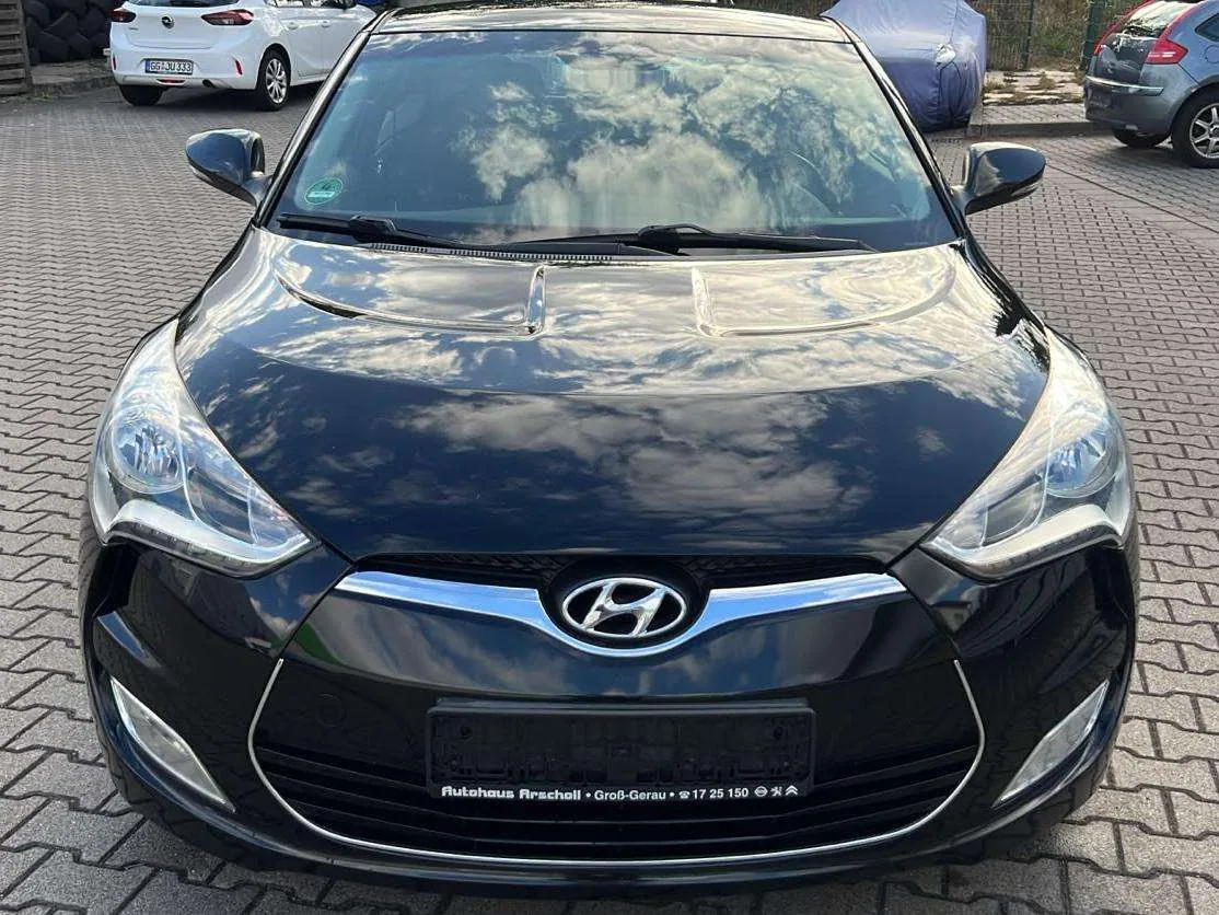 Hyundai Veloster 2011 photo 2