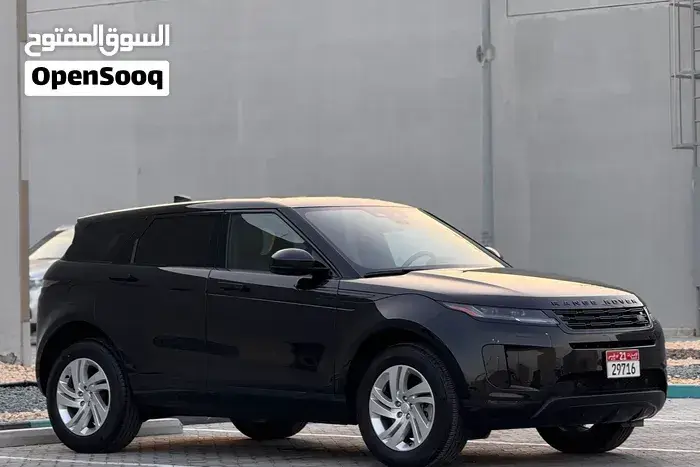 Land Rover Range Rover Evoque 2024 photo 2