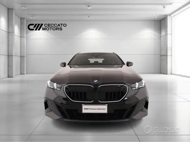 BMW 5 Series 2025 photo 2